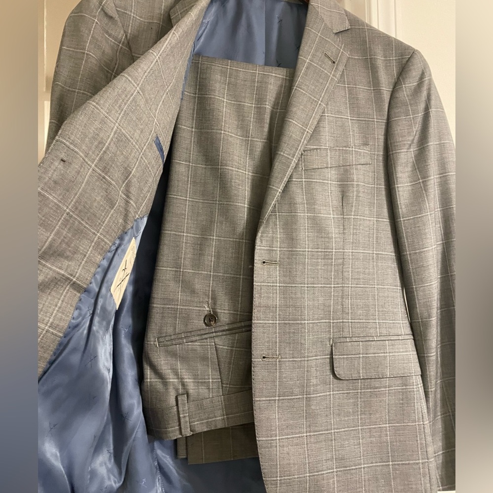 Gray Checkered Men's Suit and Pants - Picture 5 of 9